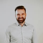 8 MEASURING ROI